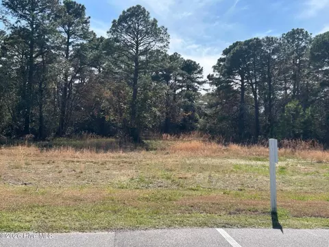 1609 Caracara Dr, New Bern, NC 28560