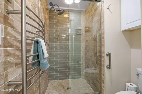 Bath - 922 Potomac Dr, Chocowinity, NC 27817 photo 3 of 6