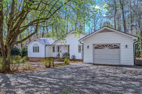 512 Argyll Dr, Sanford, NC 27332