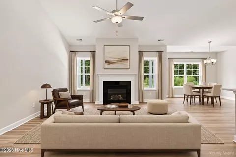 Living - 4206 Tinsley Ct, Ayden, NC 28513 photo 5 of 5
