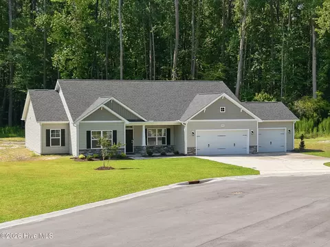 Exterior - 4206 Tinsley Ct, Ayden, NC 28513 photo 1 of 7