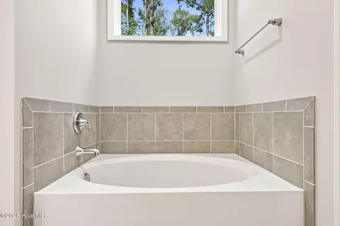 Bath - 4206 Tinsley Ct, Ayden, NC 28513 photo 3 of 5