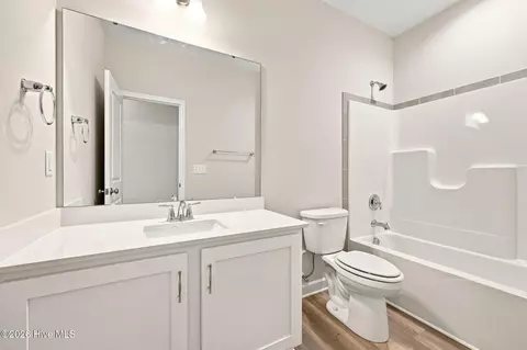 Bath - 4206 Tinsley Ct, Ayden, NC 28513 photo 5 of 5
