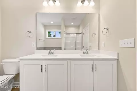 Bath - 4206 Tinsley Ct, Ayden, NC 28513 photo 1 of 5