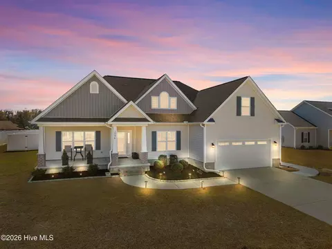 2996 Landon Dr, Greenville, NC 27858