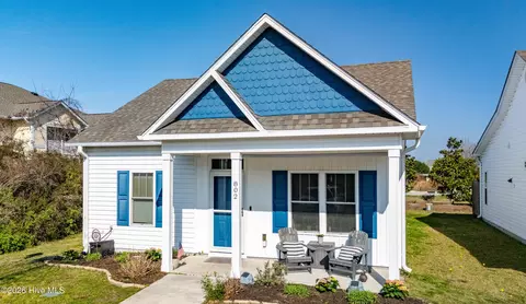 802 Pirates Landing Dr #802, Beaufort, NC 28516