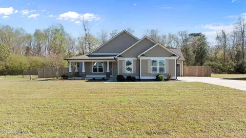 324 N Landing Dr, Goldsboro, NC 27534