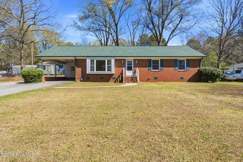 136 Springdale Dr, Rockingham, NC 28379