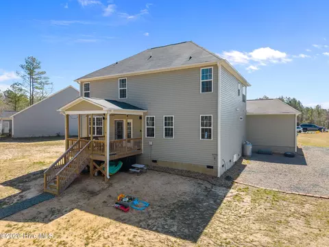 Exterior - 809 Twin Leaf Ct, Cameron, NC 28326 photo 6 of 10