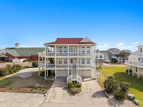 147 Yacht Watch Dr, Holden Beach, NC 28462
