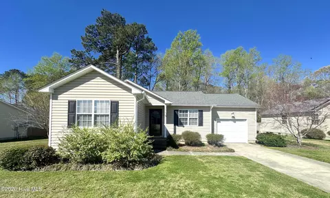 115 Luke Ct, New Bern, NC 28560