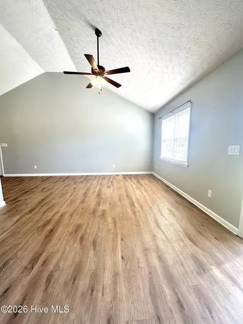 115 Luke Ct, New Bern, NC 28560 photo 4