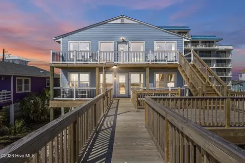 905 Carolina Beach Ave S, Carolina Beach, NC 28428