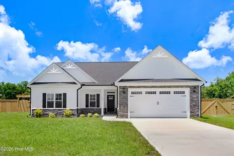 3766 Huntcliff Dr, La Grange, NC 28551