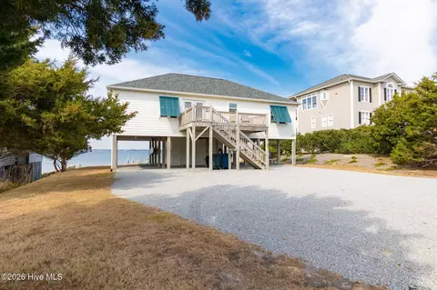 1810 Emerald Dr, Emerald Isle, NC 28594