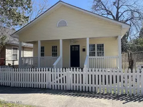1312 Dock St, Wilmington, NC 28401