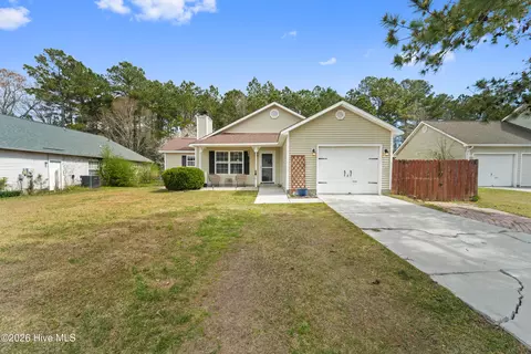 342 Palamino Trl, Jacksonville, NC 28546