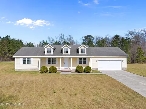 207 Tall Tree Ct, Maysville, NC 28555