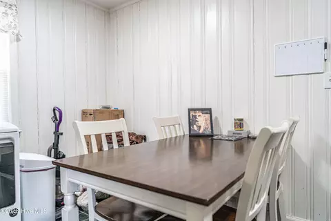Dining - 307 5th St, Hamlet, NC 28345 photo 1 of 1