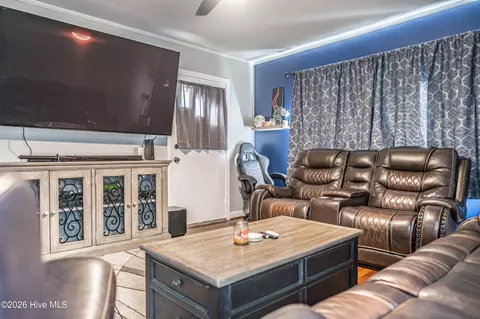 Living - 307 5th St, Hamlet, NC 28345 photo 2 of 2