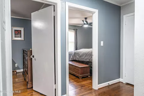 Entry Way - 307 5th St, Hamlet, NC 28345 photo 2 of 3