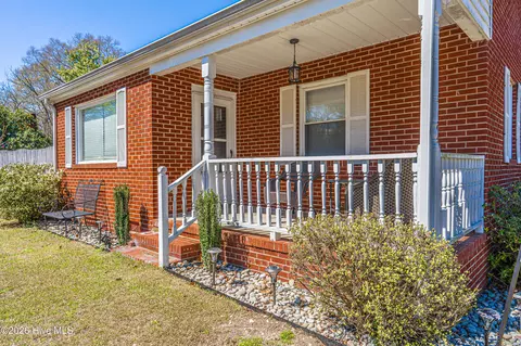 Exterior - 307 5th St, Hamlet, NC 28345 photo 3 of 9