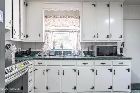 Kitchen - 307 5th St, Hamlet, NC 28345 photo 4 of 4