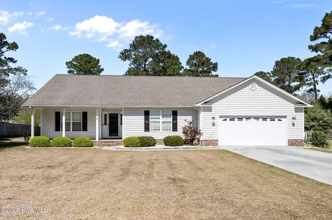 104 Trailwood Dr, Hubert, NC 28539