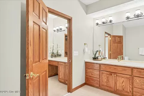 Bath - 38 Pinebrook Dr, Pinehurst, NC 28374 photo 8 of 11