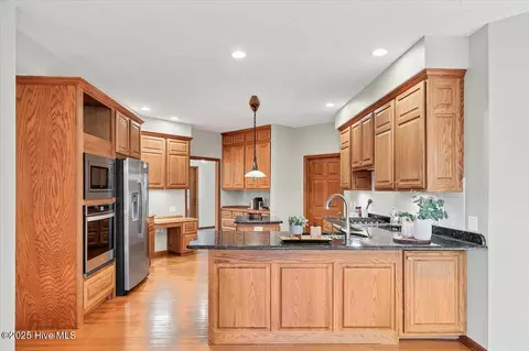 Kitchen - 38 Pinebrook Dr, Pinehurst, NC 28374 photo 1 of 10