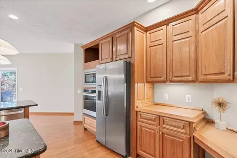 Kitchen - 38 Pinebrook Dr, Pinehurst, NC 28374 photo 8 of 10