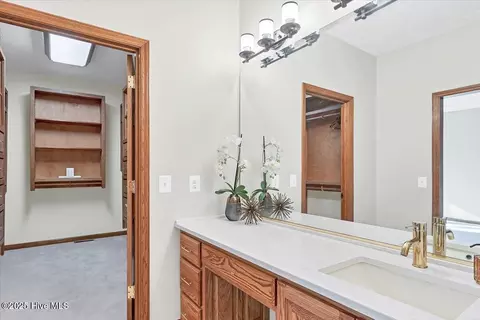 Bath - 38 Pinebrook Dr, Pinehurst, NC 28374 photo 4 of 11