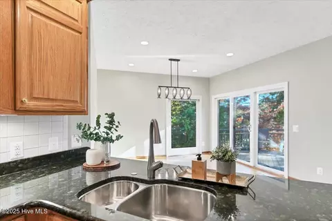 Kitchen - 38 Pinebrook Dr, Pinehurst, NC 28374 photo 10 of 10