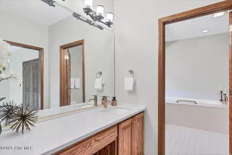 Bath - 38 Pinebrook Dr, Pinehurst, NC 28374 photo 3 of 11
