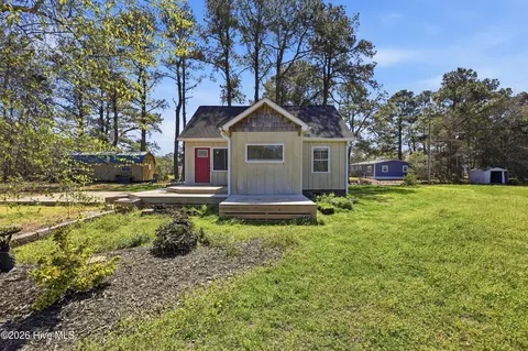 1748 Soundneck Rd, Elizabeth City, NC 27909