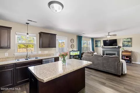 Kitchen - 120 Sonia Dr, Hubert, NC 28539 photo 4 of 4