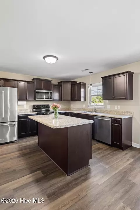 Kitchen - 120 Sonia Dr, Hubert, NC 28539 photo 2 of 4