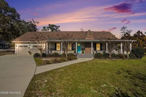 210 Twin Lakes Ct, Sunset Beach, NC 28468