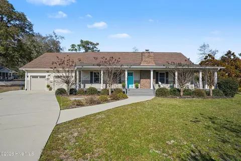 210 Twin Lakes Ct, Sunset Beach, NC 28468