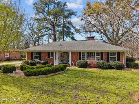 147 Honey Pod Farm Rd, Washington, NC 27889
