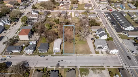 309 Pollock St, Beaufort, NC 28516