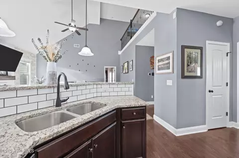 Entry Way - 317 Bear Run, Maple Hill, NC 28454 photo 6 of 11