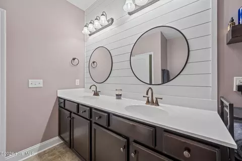 Bath - 317 Bear Run, Maple Hill, NC 28454 photo 5 of 7