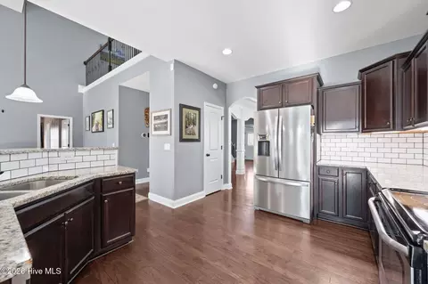 Entry Way - 317 Bear Run, Maple Hill, NC 28454 photo 5 of 11