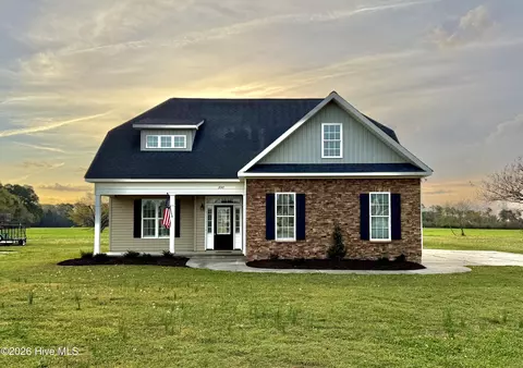 3047 Poplar Grove Dr, Greenville, NC 27858