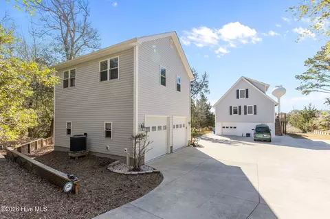 7411 Archers Creek Ct, Emerald Isle, NC 28594