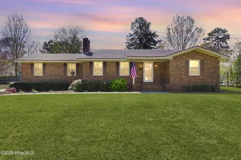 118 E Wyche St, Whiteville, NC 28472