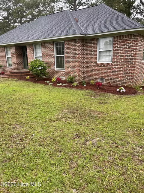 209 Shoreline Dr, New Bern, NC 28562