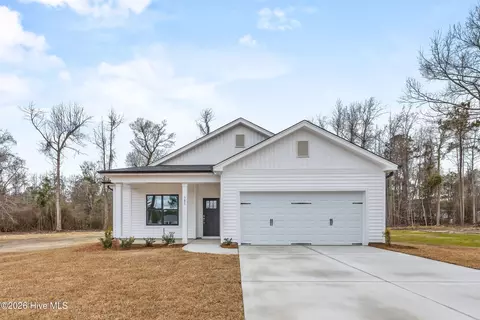 406 Alice Ln, Burgaw, NC 28425