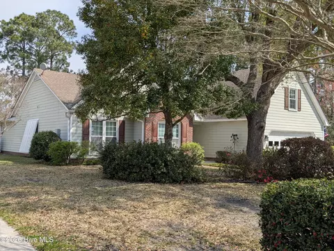 6641 Shire Ln, Wilmington, NC 28411